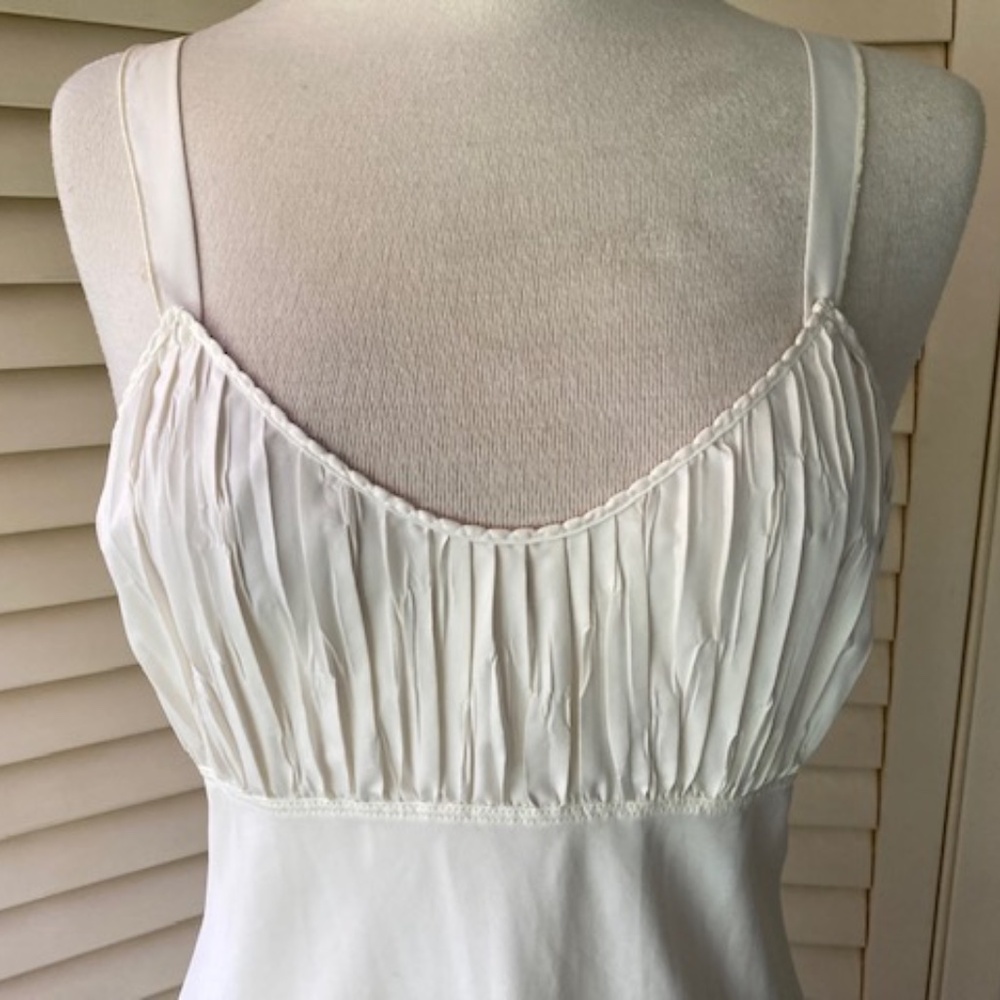 Vanity Fair Floor Length Nightgown~~Slip - Picture 11 of 12